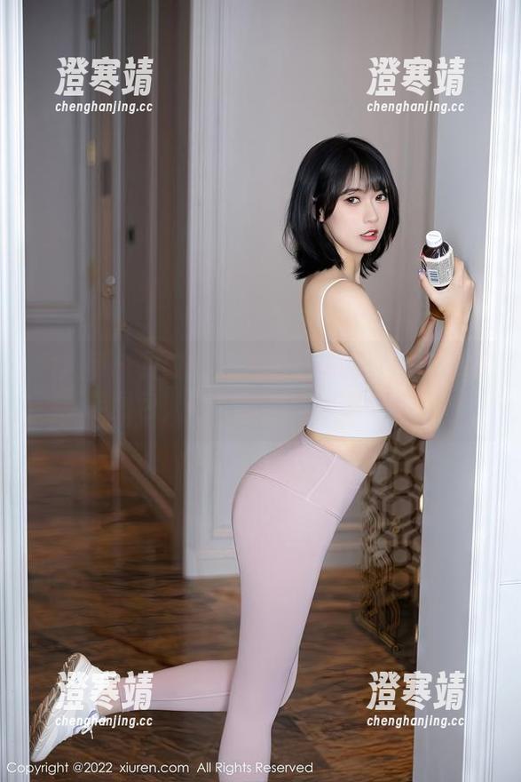 秀人网-麻布学妹 秀人网 - 豹纹闯入麻布学妹的世界——精选图包,谁能抵挡这种吸引力?
