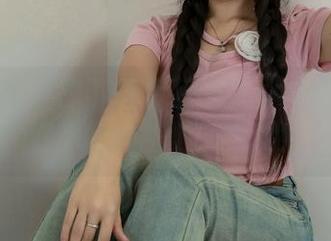 绮梦摄影 – 想下载蔡蔡的灰丝合集？准备好你的心脏吧，嘿嘿！