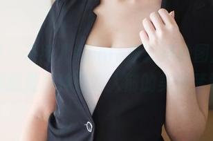 美媛馆 – 子纯儿Annie最新婚纱图片，仿佛她就是那种走在人前的美丽梦境。