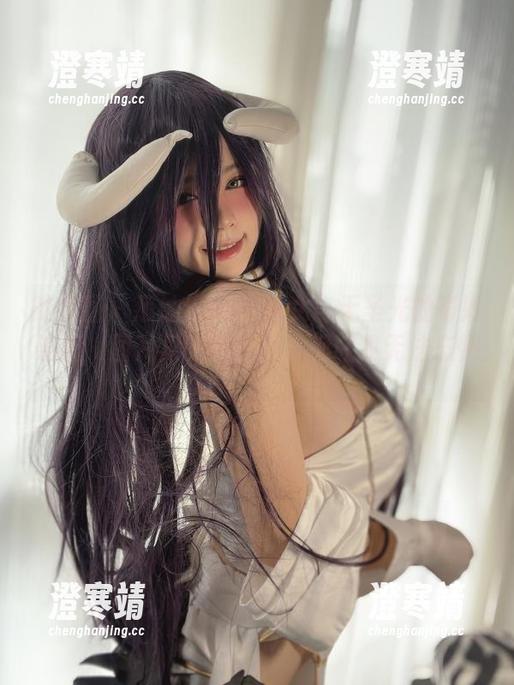 葱油饼er 微密圈 - 葱油饼er、猛女与无圣光的奇妙碰撞,图片里的每个细节都让我无法忘怀。