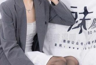 袜啵啵 – 熊熊——在这一组板鞋作品中，图片悄悄藏着温暖。