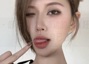 微密圈 – 醇子小姨在海边的独自狂欢，资源还是得自己找