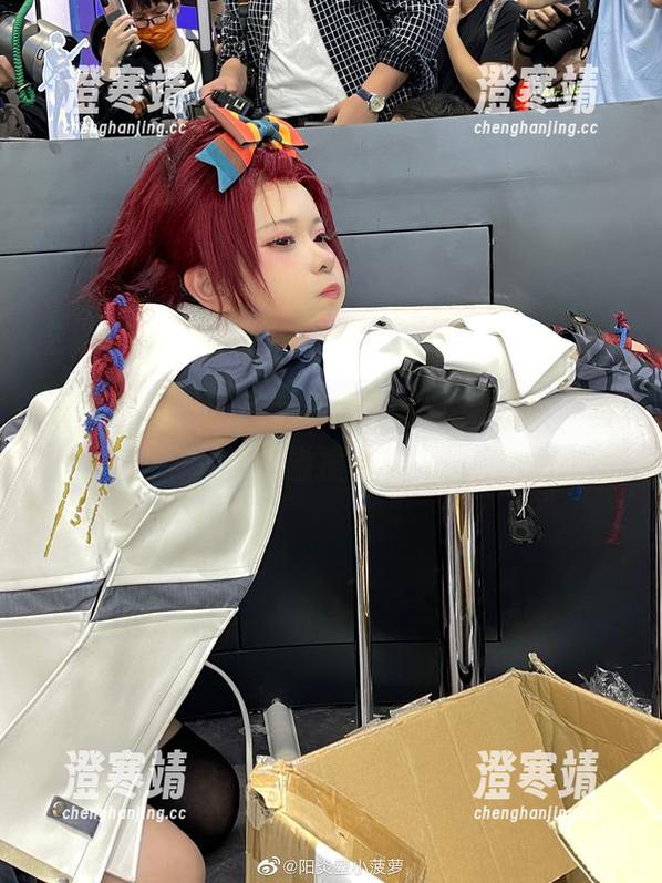 精选作品：阳炎型小菠萝与黑呆满破，奇妙的碰撞与展开