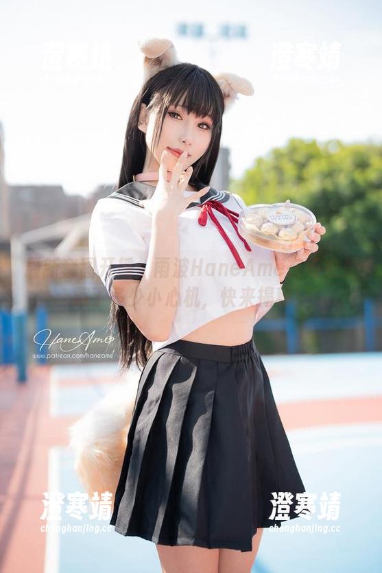 最新套图开播：雨波HaneAme在毛衣里藏了多少小心机，快来揭秘！