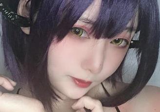 青水百合子的牛仔裤，写真作品集里的轻松范儿