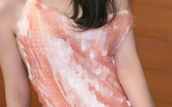 青豆客 – 美脚虽好，汪佩妮Penny和她的高清写真集是绝配！